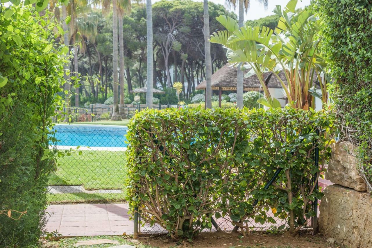 1Br Beachfront Complex - Mi Capricho Sitio de Calahonda Exteriör bild