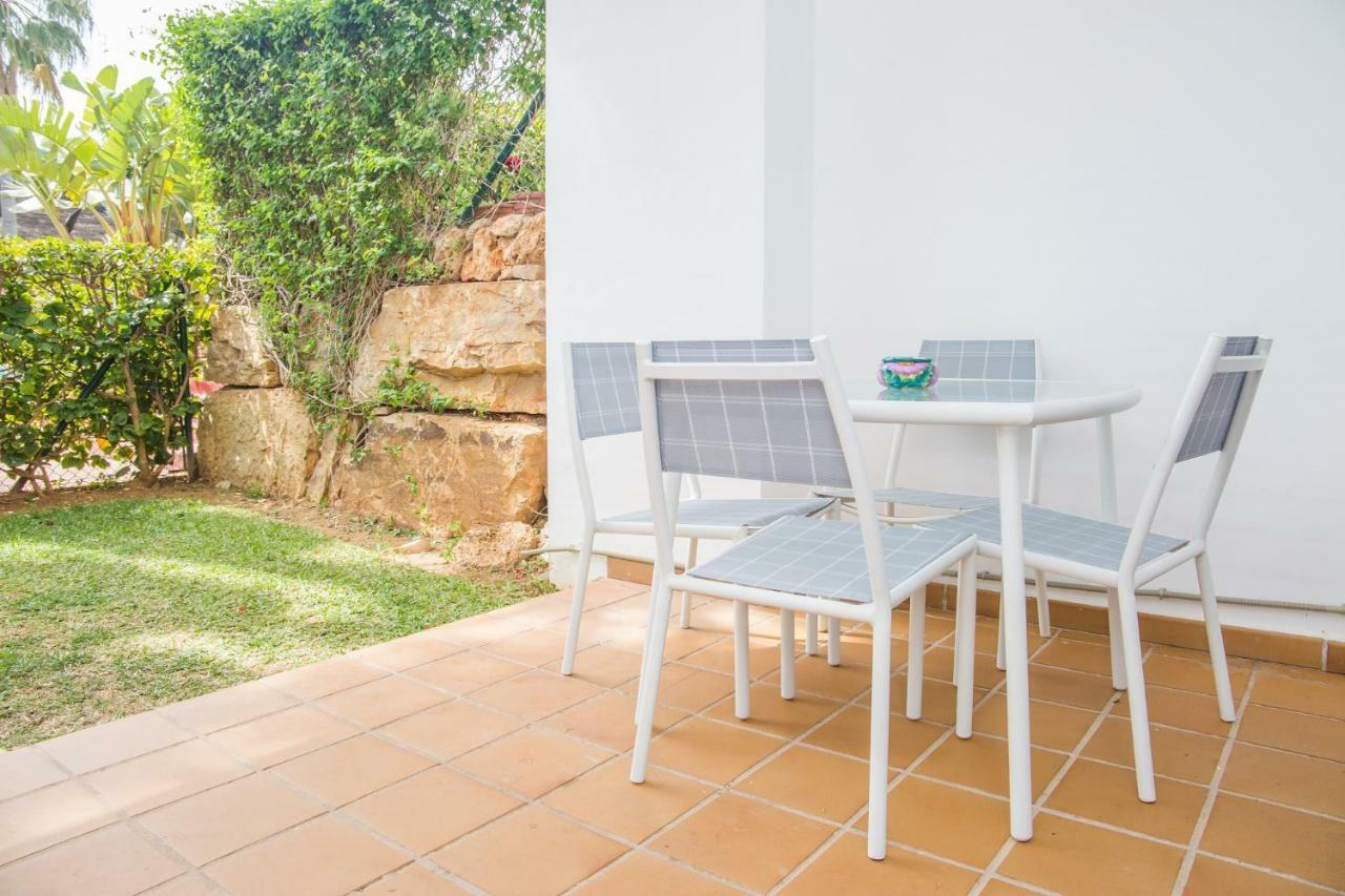 1Br Beachfront Complex - Mi Capricho Sitio de Calahonda Exteriör bild